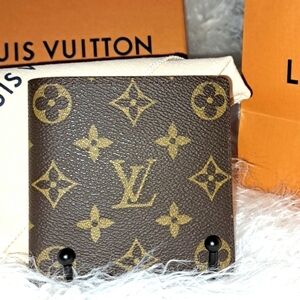 💯 Louis Vuitton Brown Monogram Marco Bifold Wallet EUC